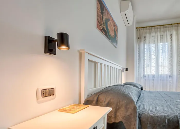 Dimora Savorelli, Ampio Zona Vaticano Apartment