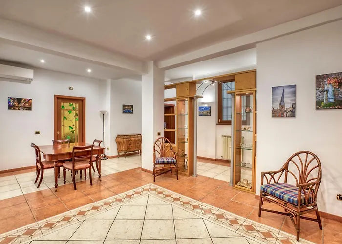 Dimora Savorelli, Ampio Zona Vaticano Apartment *